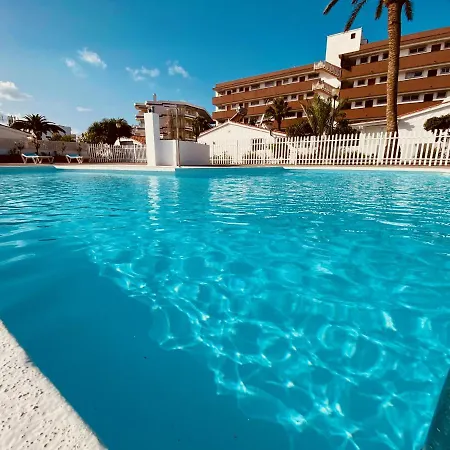 Holiday Bungalow With Terrace In Ferienhaus Playa del Inglés