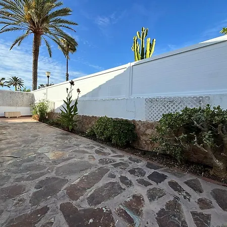 Ferienhaus Holiday Bungalow With Terrace In Playa del Inglés