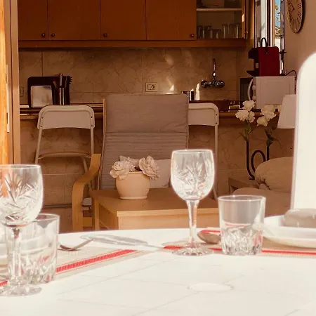 Holiday Bungalow With Terrace In Playa del Ingles (Gran Canaria)