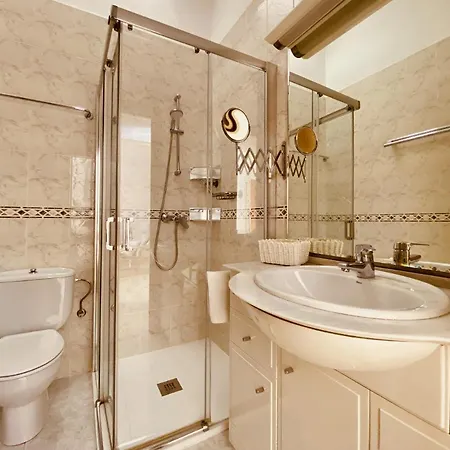 Holiday Bungalow With Terrace In Playa del Ingles (Gran Canaria)